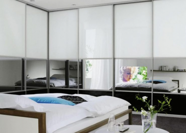 Шкафы купе для интерьера спальни — подборка идей